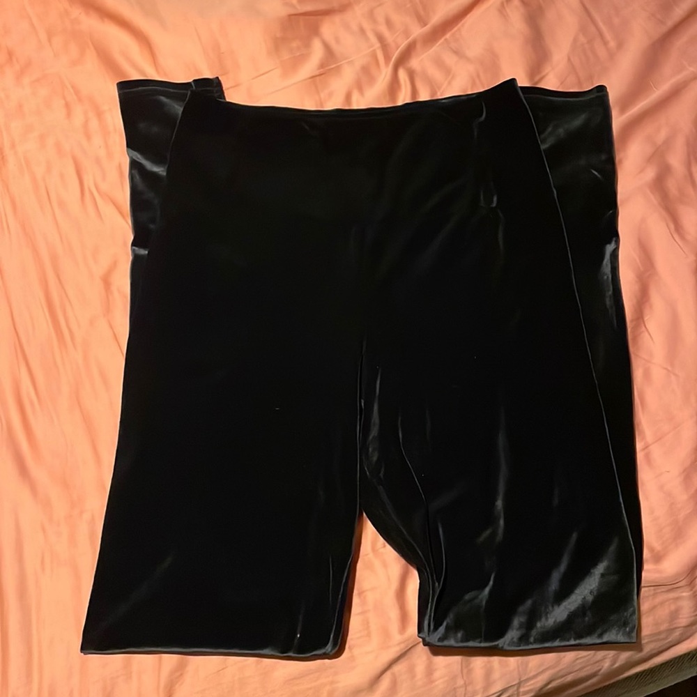 Wilfred Free Black Velvet Leggings
